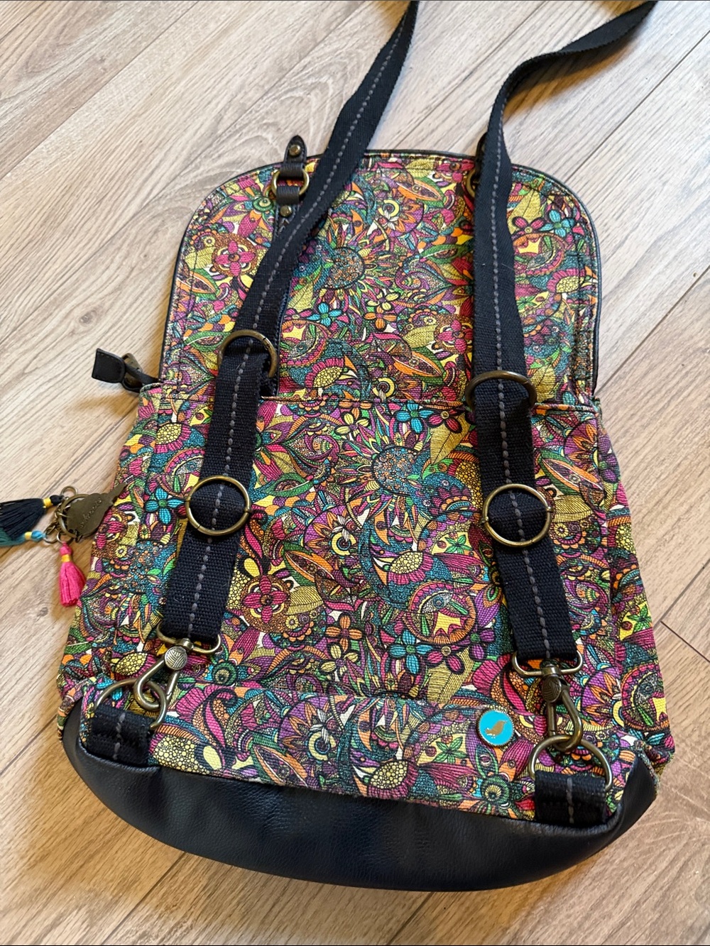 Sakroots convertible backpack crossbody bag - Picture 7 of 8